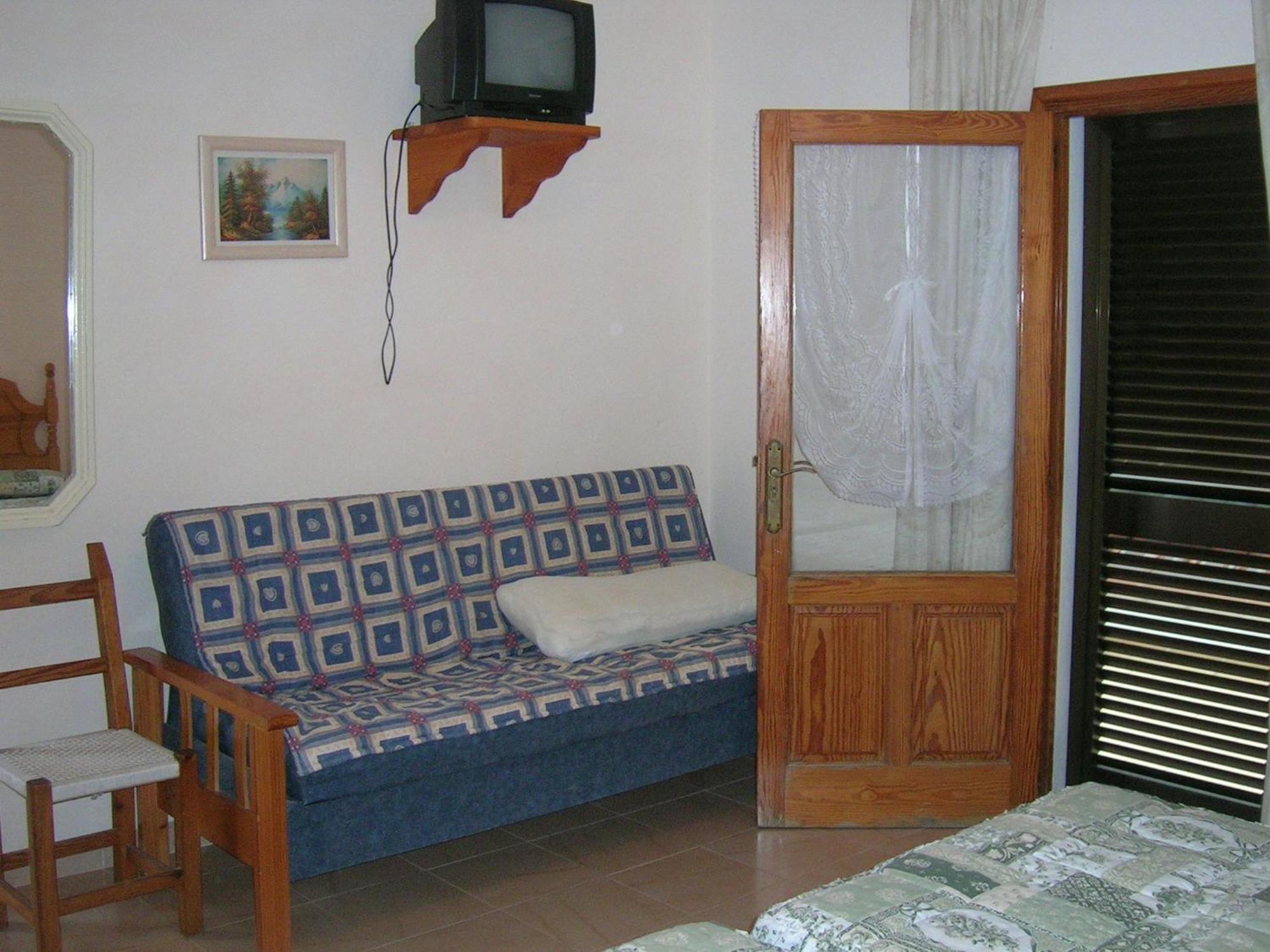 Pension Las Tres Golondrinas Playa DPlaya Des Figueral Exteriör bild